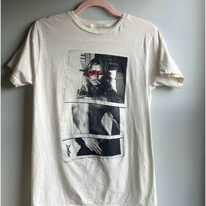KATE MOSS  DISTRESSED DETER GRAPHIC T SHIRT SIZE MEDIUM UNISEX